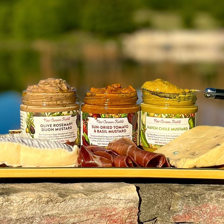 three-flavored-mustards